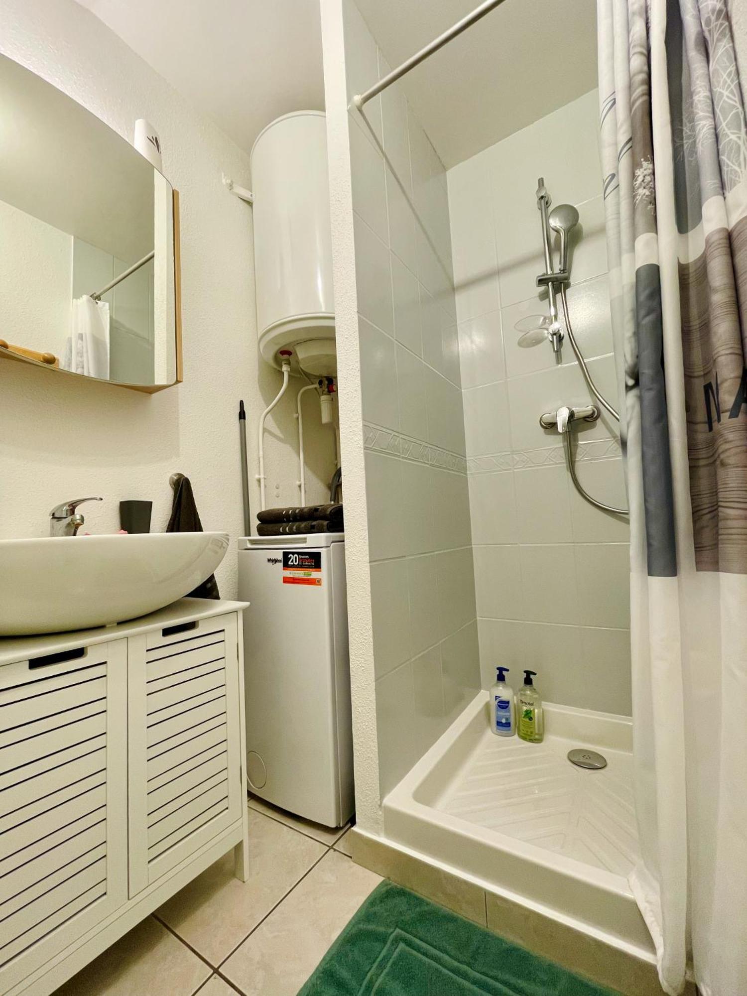 Joli Appartement Avec Parking 蒙贝利亚尔 外观 照片