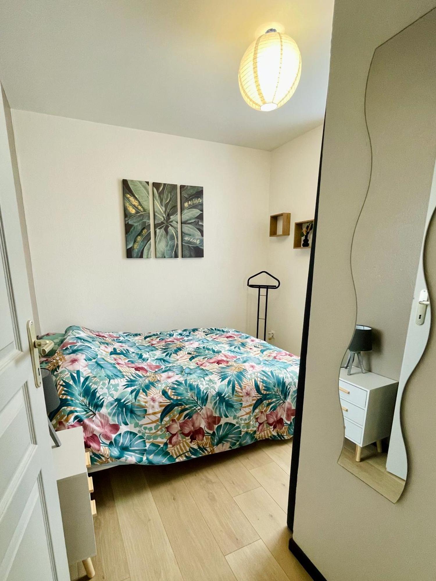 Joli Appartement Avec Parking 蒙贝利亚尔 外观 照片
