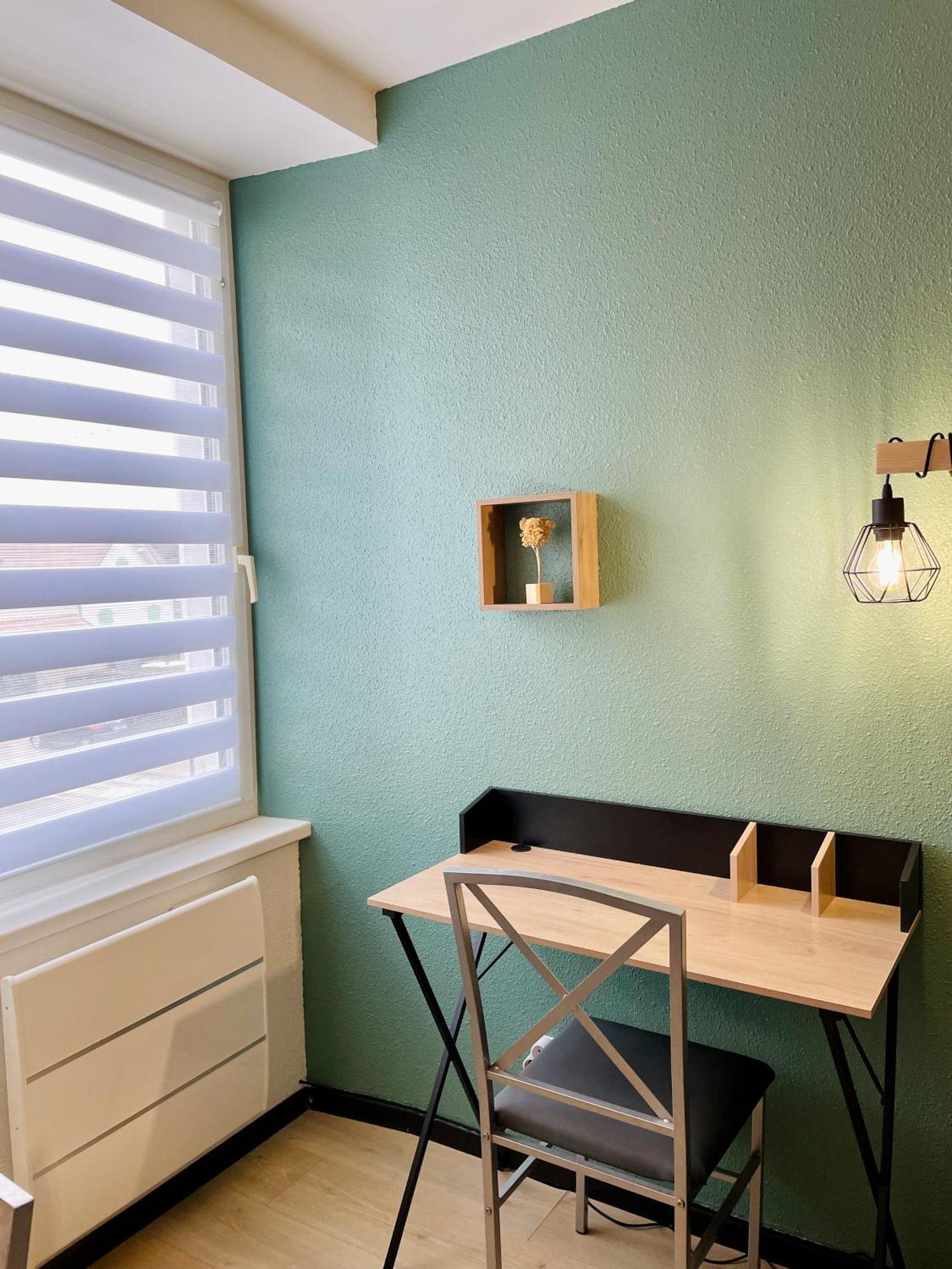 Joli Appartement Avec Parking 蒙贝利亚尔 外观 照片