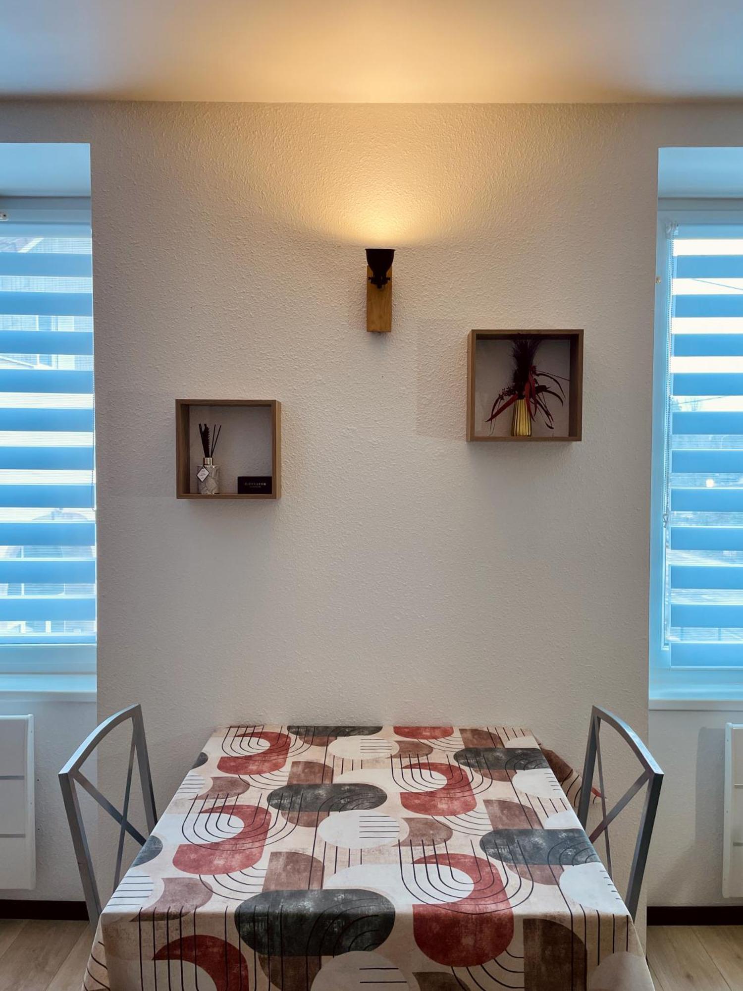 Joli Appartement Avec Parking 蒙贝利亚尔 外观 照片
